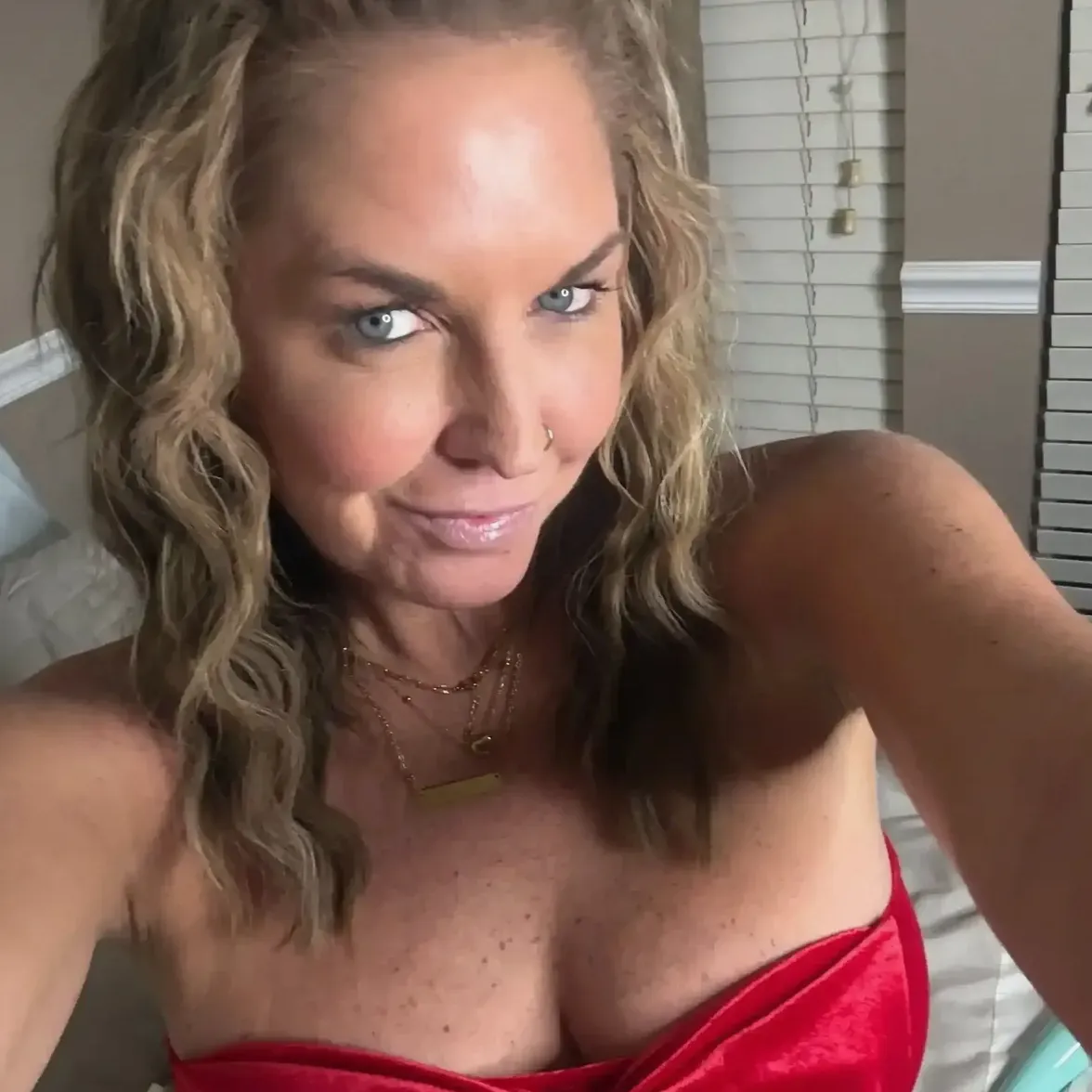 bikininicole hw 1