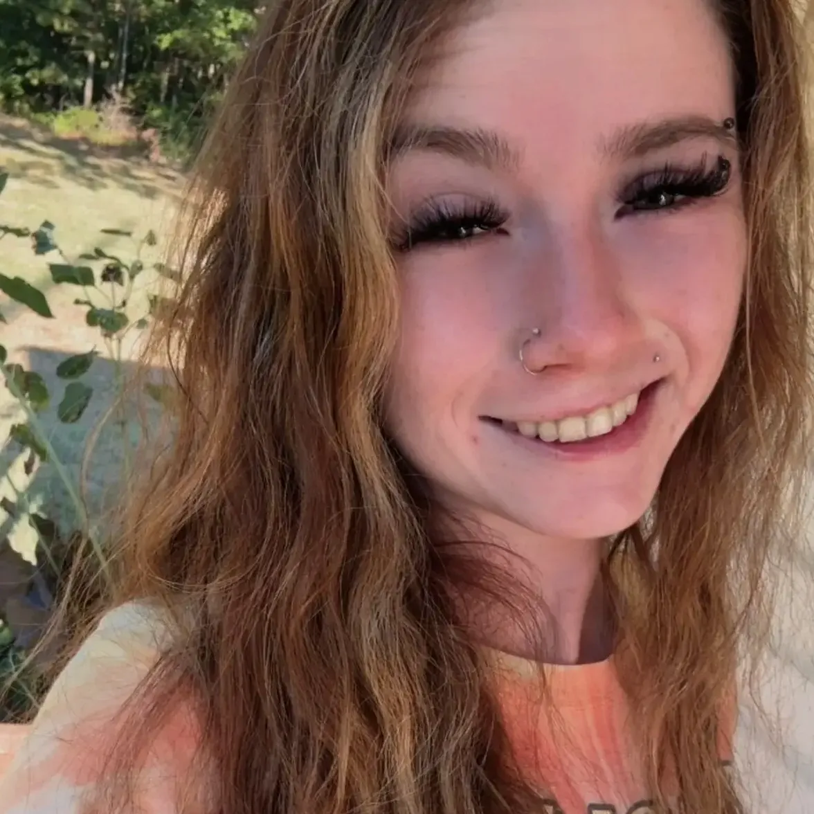 daisyd smoking video call