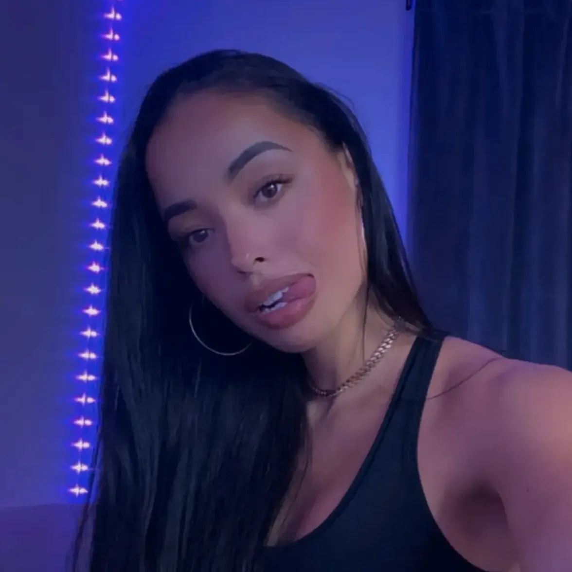 emmarosebxvip black girl video call