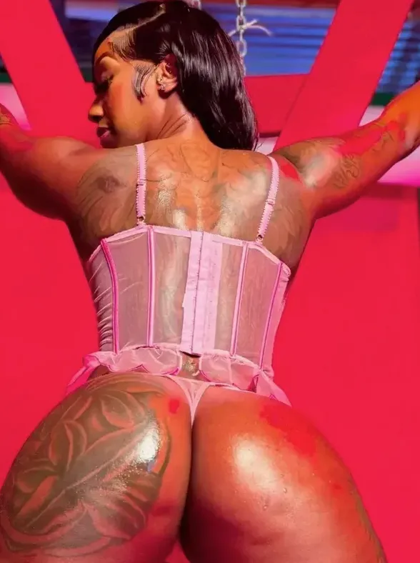 imyoshi711 ebony video call