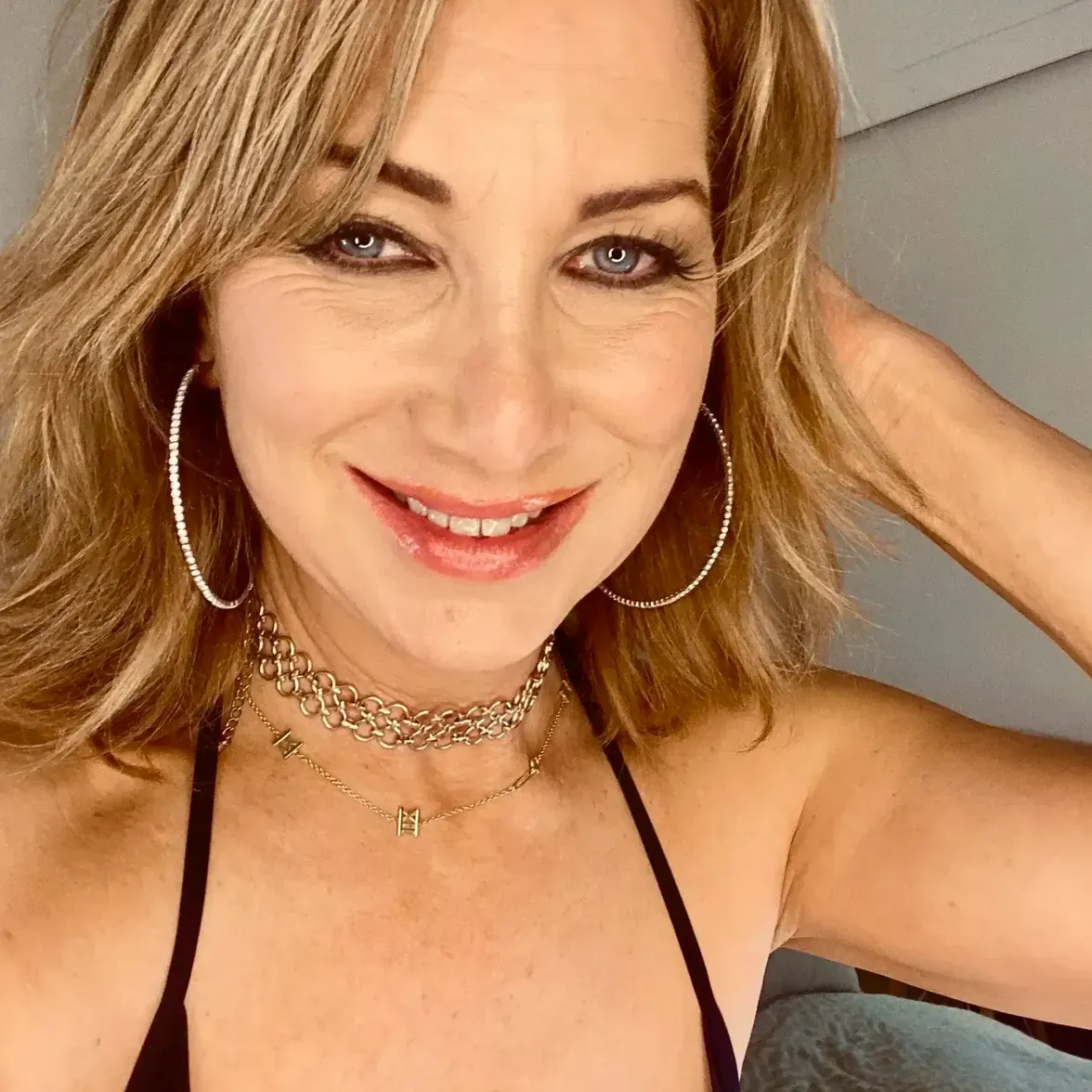 januaryfurstxxx mature girl phone line
