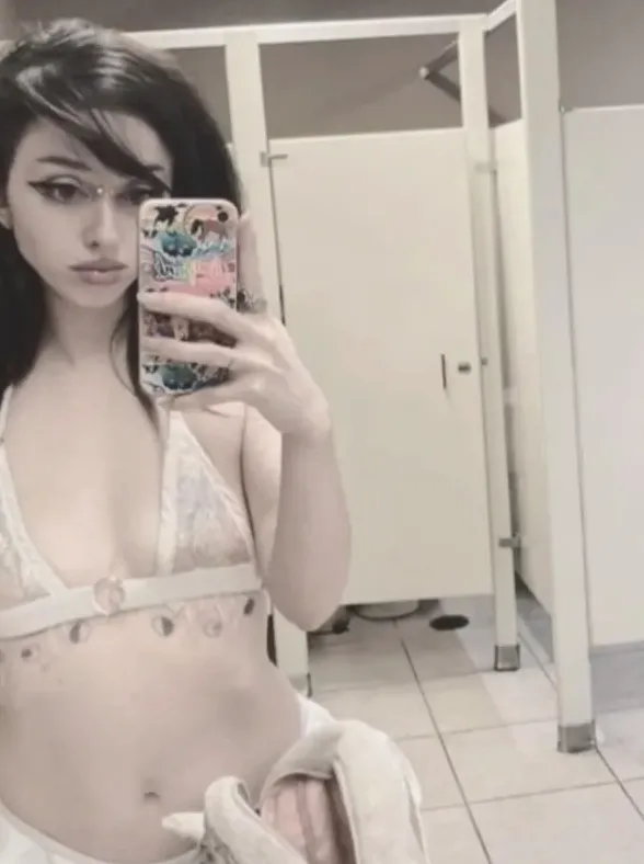 lilfairythot profile hardcore video call
