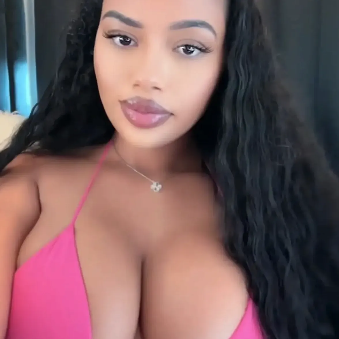 maya aryas black video call