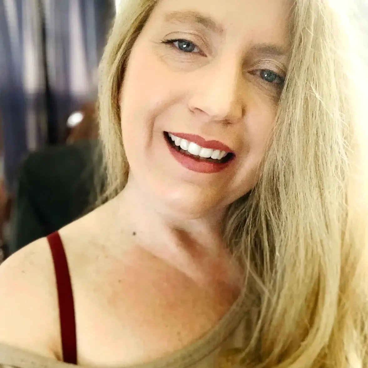 miss april cougar video call