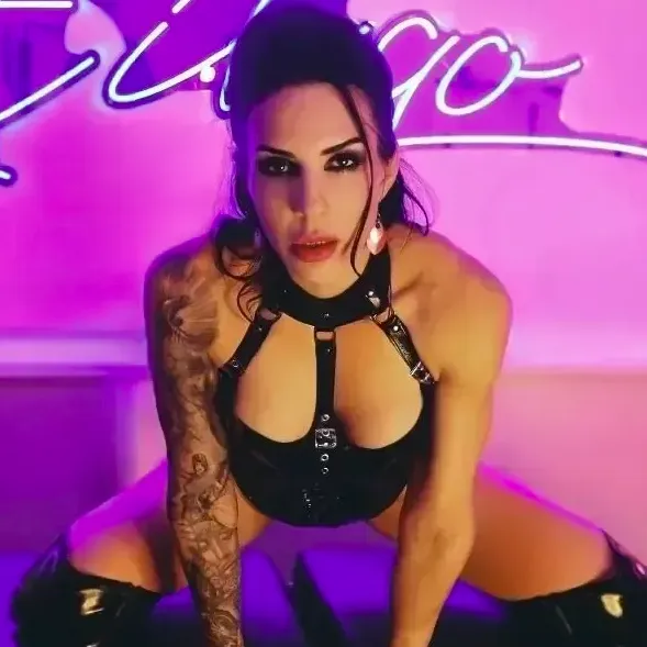 mistresseustacia spank 2